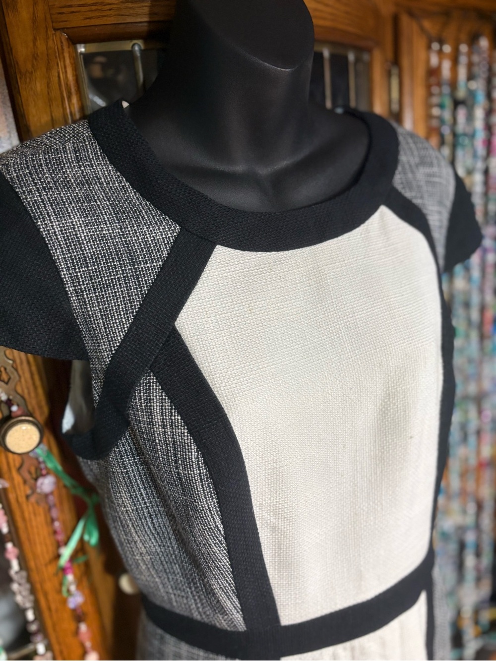 Calvin Klein Colorblock Sheath Dress career black white size 10 - Picture 6 of 11